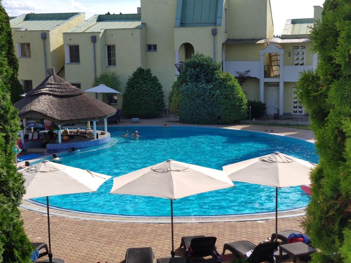 Helena Studio Apartman Siofok Luaran gambar
