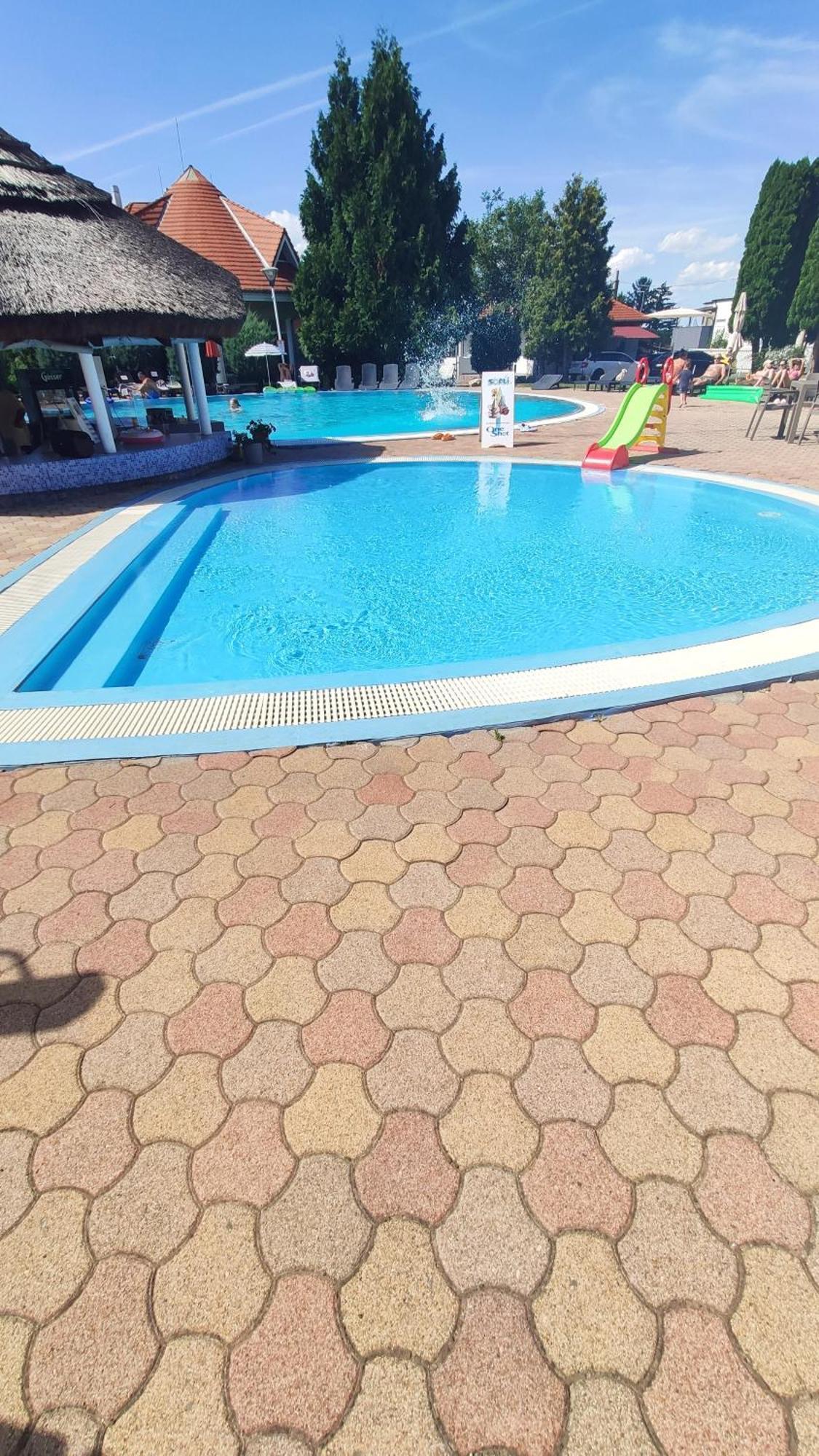 Helena Studio Apartman Siofok Luaran gambar